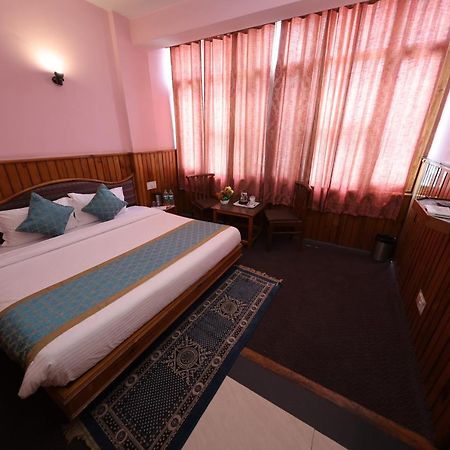 Hotel Yak Manāli Zewnętrze zdjęcie