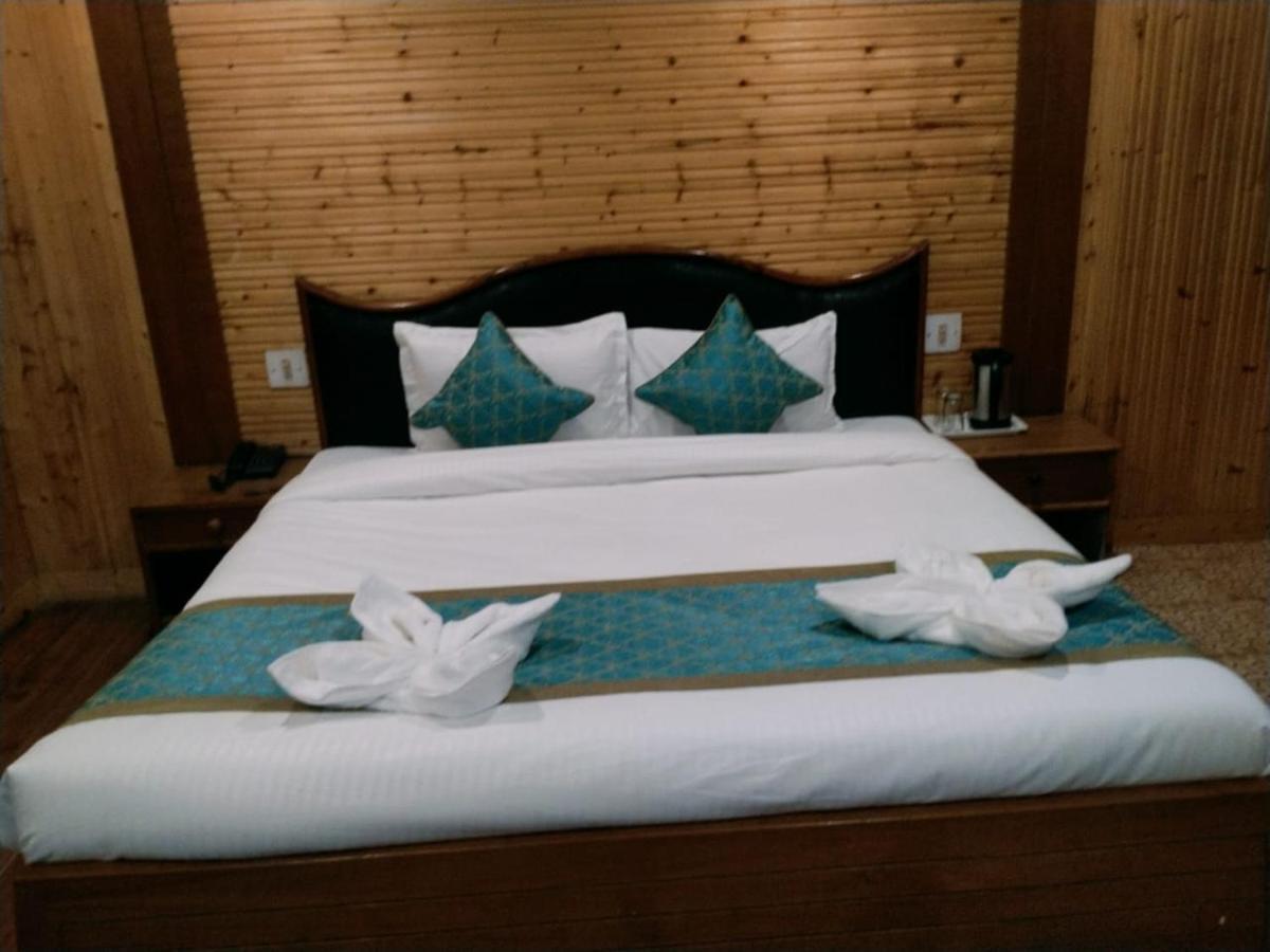 Hotel Yak Manāli Zewnętrze zdjęcie