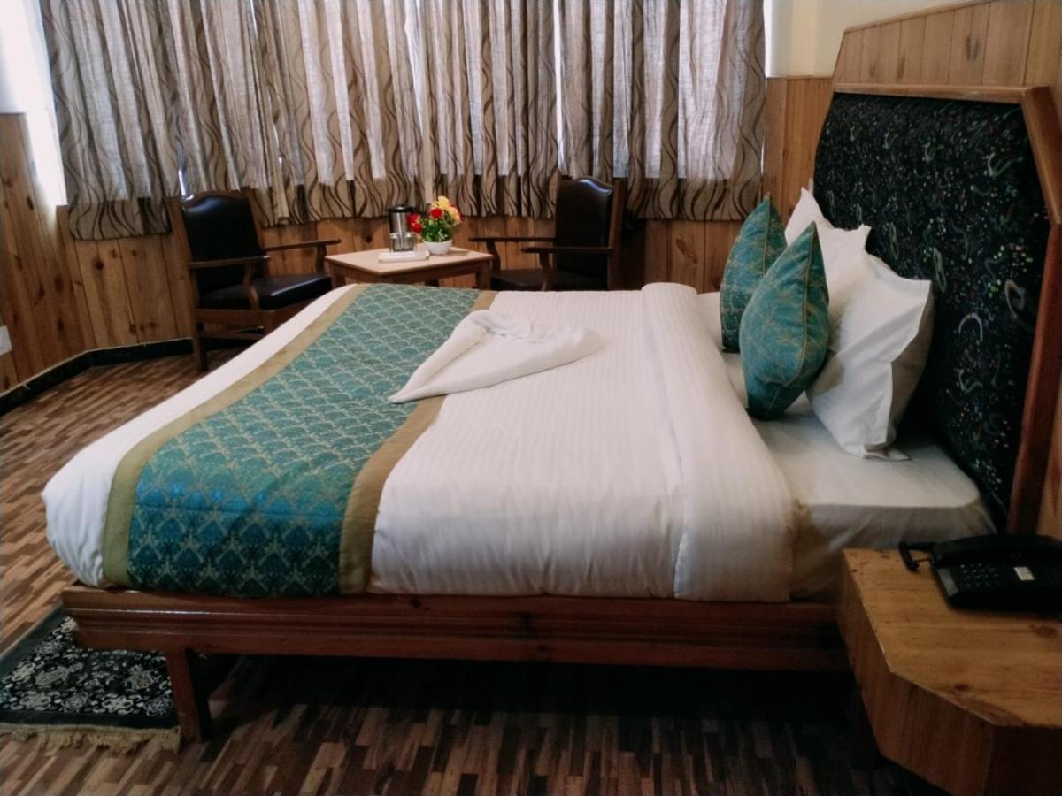 Hotel Yak Manāli Zewnętrze zdjęcie