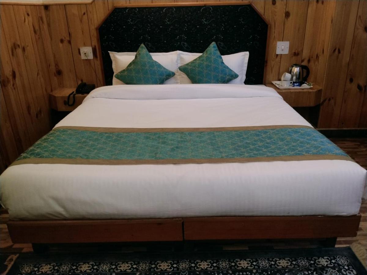 Hotel Yak Manāli Zewnętrze zdjęcie