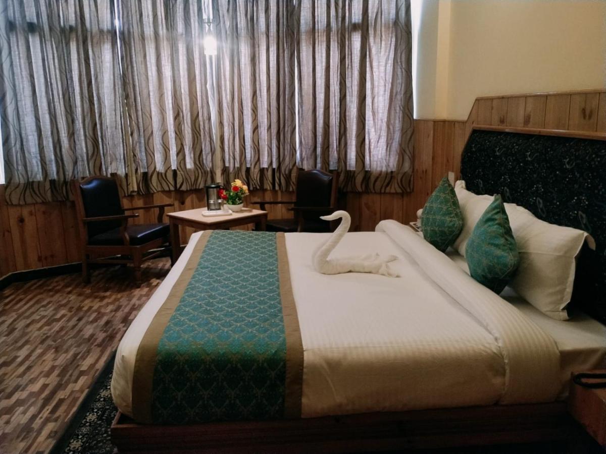 Hotel Yak Manāli Zewnętrze zdjęcie