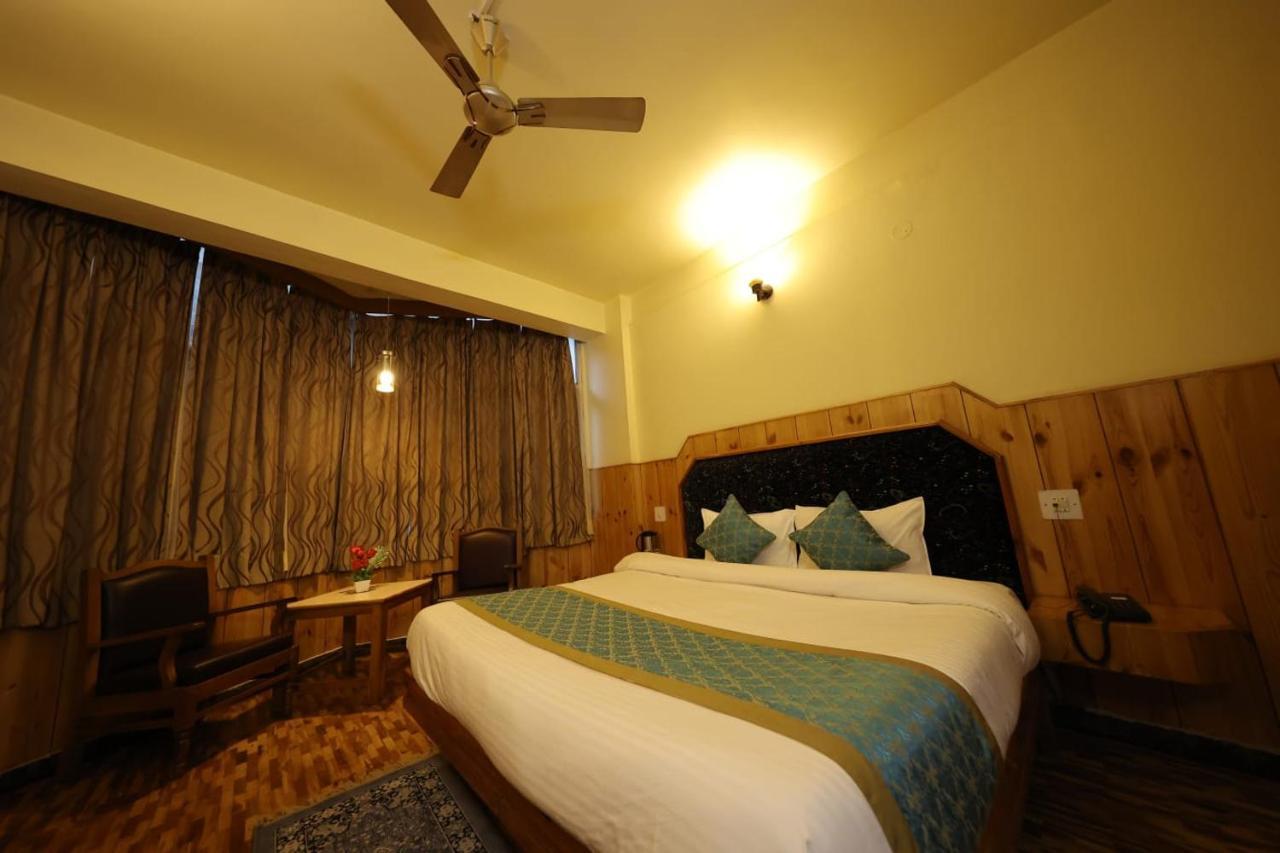 Hotel Yak Manāli Zewnętrze zdjęcie