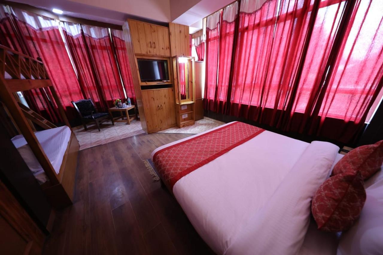 Hotel Yak Manāli Zewnętrze zdjęcie