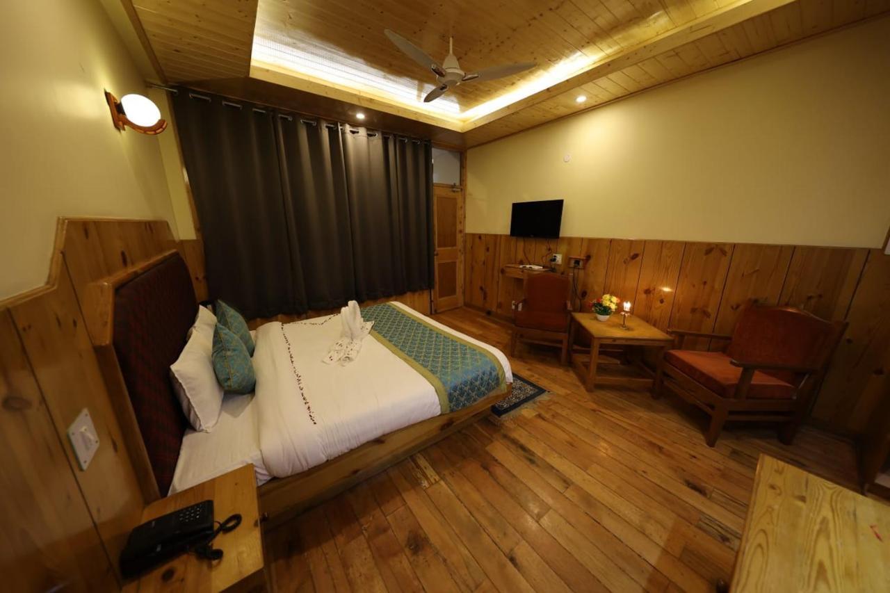 Hotel Yak Manāli Zewnętrze zdjęcie