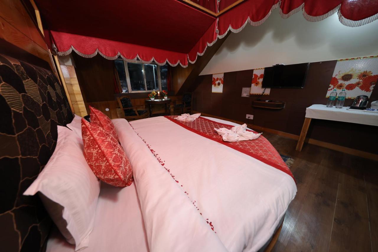 Hotel Yak Manāli Zewnętrze zdjęcie